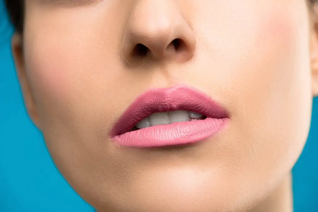 Best Lipstick Colors For Fair Skin Woman