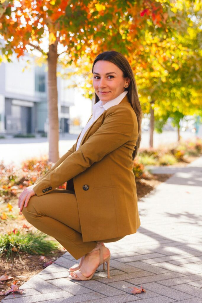 Brown Coat Outfit Ideas Women