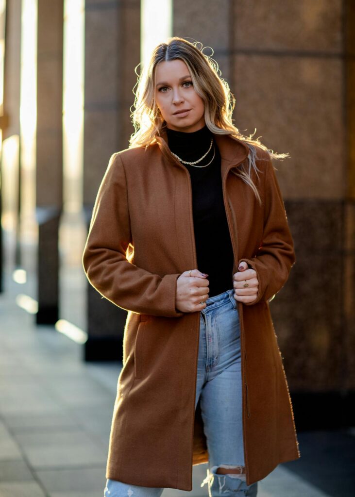 brown coat outfit ideas for women